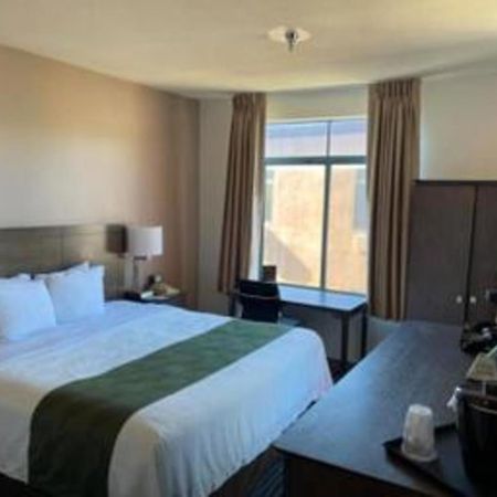 Ramada Suites By Wyndham San Diego Ngoại thất bức ảnh