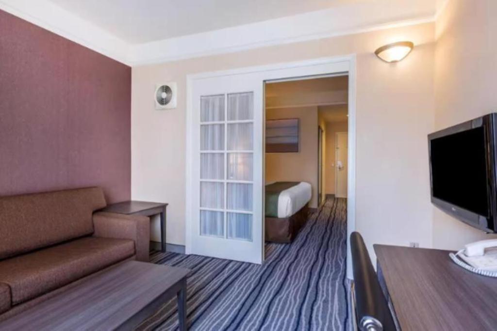 Ramada Suites By Wyndham San Diego Ngoại thất bức ảnh